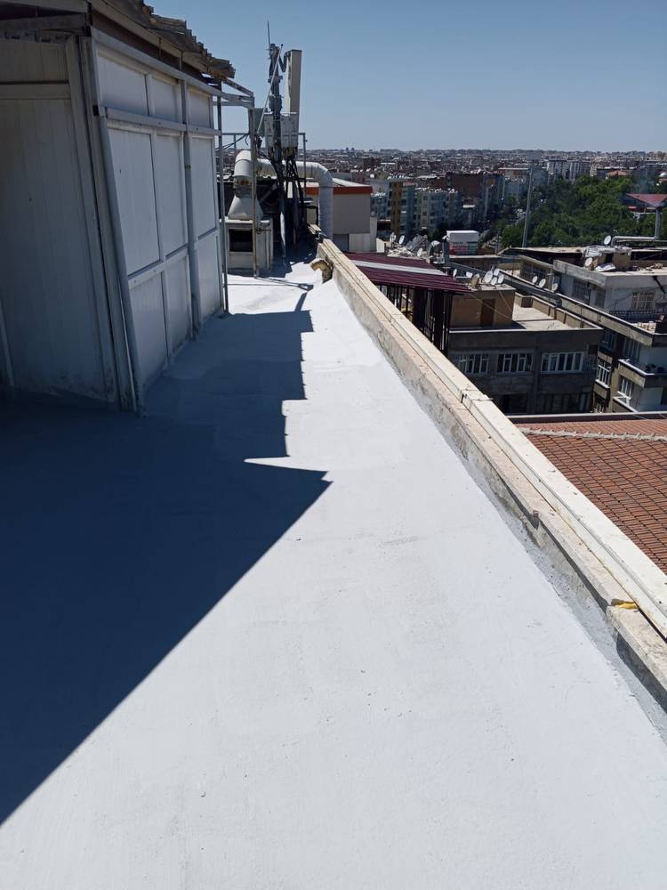 Bina çatısında Thermofull teras-dam uygulaması